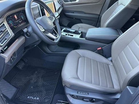 New 2026 Volkswagen Atlas SEL image 21