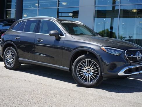 Used 2026 Mercedes-Benz GLC 300 image 1