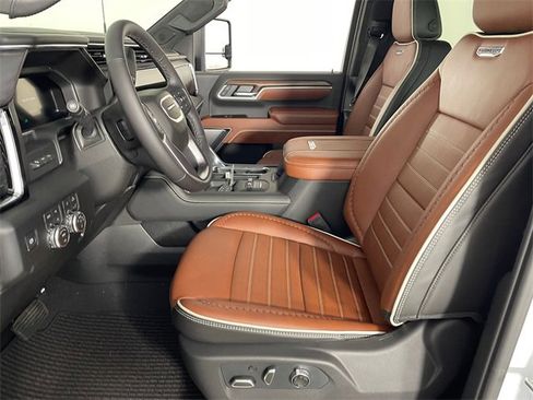 New 2026 GMC Sierra 3500 Denali Ultimate image 2