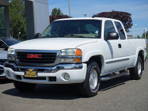 Used 2003 GMC Sierra 1500 SLT w/ SLT Preferred Equipment Group AWD/4WD image 1