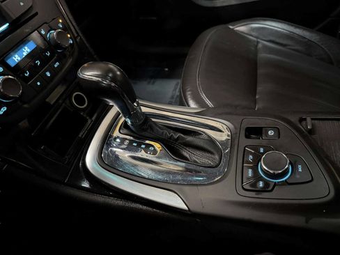 Used 2013 Buick Regal Premium image 45