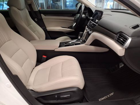 Used 2022 Honda Accord EX-L image 10