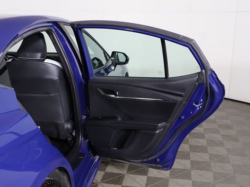 Used 2025 Toyota Camry SE image 19