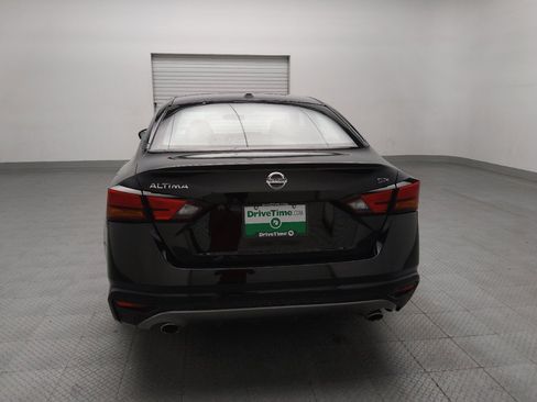 Used 2019 Nissan Altima 2.5 SR FWD image 6