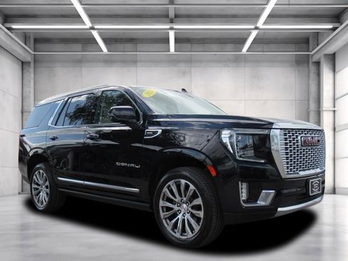 Used 2021 GMC Yukon Denali w/ Denali Premium Package AWD/4WD image 1