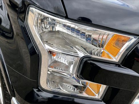 Used 2016 Ford F150 Lariat image 26