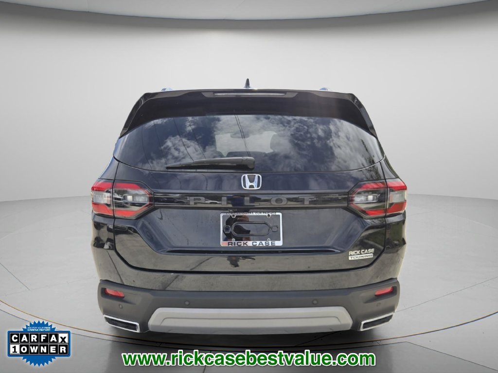 Used 2024 Honda Pilot Touring image 6