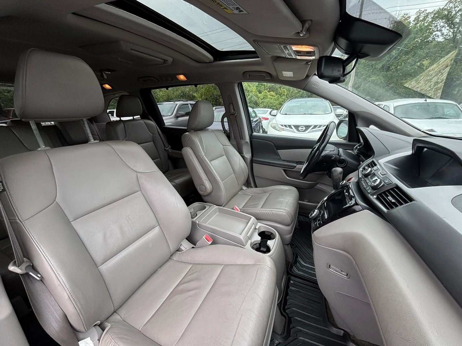 Used 2014 Honda Odyssey EX-L image 16