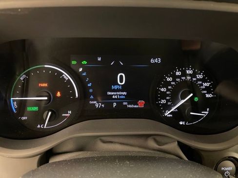 Used 2026 Toyota Sienna LE FWD image 16