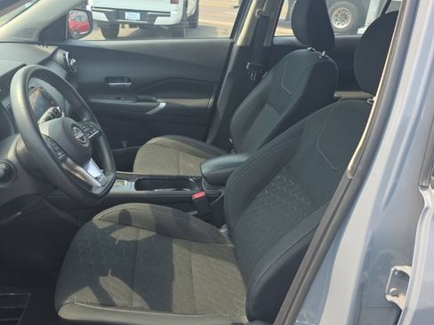 Used 2023 Nissan Kicks SV FWD image 15
