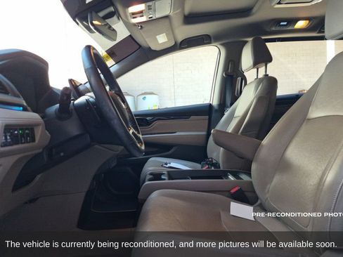 Used 2018 Honda Odyssey Elite image 11