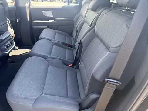 Used 2025 Ford Expedition Active AWD/4WD image 20