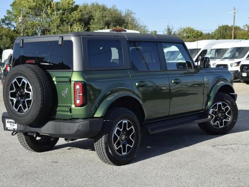 New 2025 Ford Bronco Outer Banks image 6