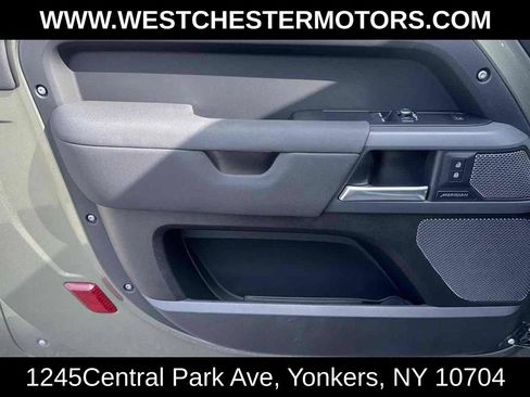 Used 2022 Land Rover Defender 90 X-Dynamic S AWD/4WD image 24