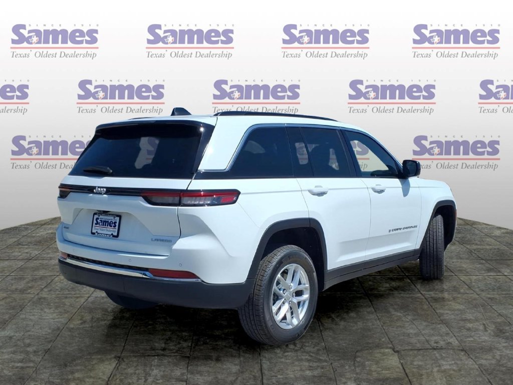 New 2026 Jeep Grand Cherokee Laredo AWD/4WD image 5