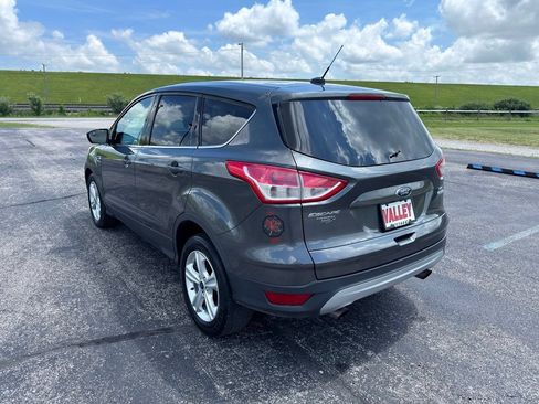 Used 2015 Ford Escape SE FWD image 9