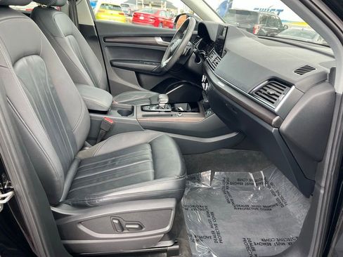 Used 2023 Audi Q5 2.0T Premium w/ Convenience Package image 42