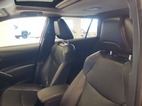 Used 2023 Toyota Corolla Cross XLE w/ Convenience Package image 17