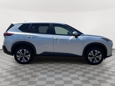 Used 2023 Nissan Rogue SV FWD image 9