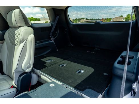 Used 2021 Hyundai Palisade Limited FWD image 15