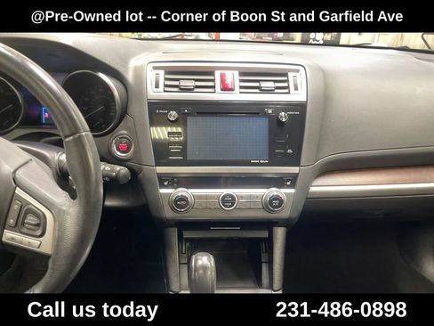 Used 2017 Subaru Outback 3.6R Limited AWD/4WD image 19
