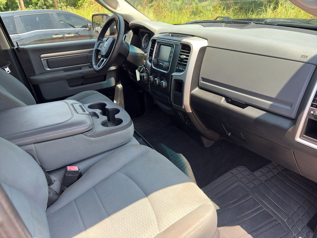 Used 2020 RAM 1500 Classic SLT AWD/4WD image 8