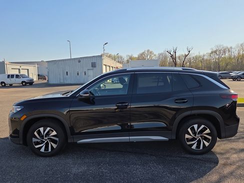 New 2026 Volkswagen Tiguan S image 2