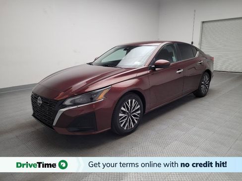 Used 2023 Nissan Altima 2.5 SV image 1