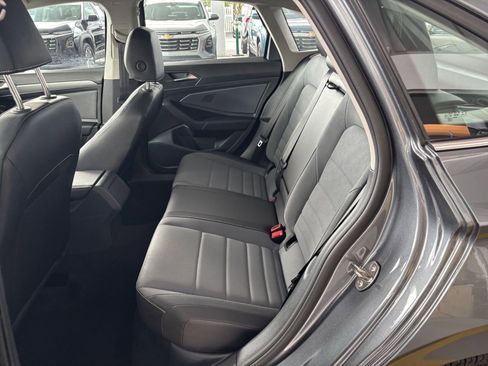 Used 2025 Volkswagen Jetta SE image 25