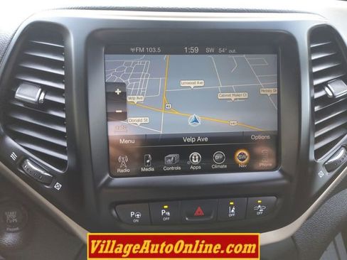 Used 2014 Jeep Cherokee Limited w/ Technology Group image 47