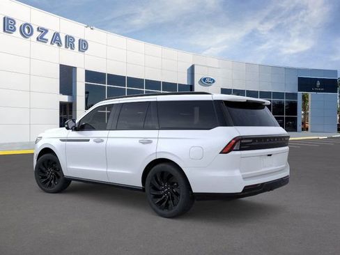 New 2025 Lincoln Navigator Reserve w/ Jet Appearance Package image 4