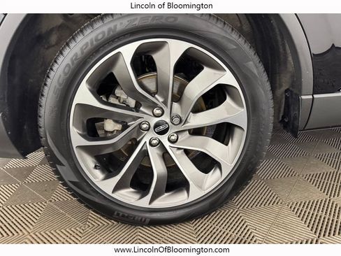 Used 2025 Lincoln Aviator Reserve AWD/4WD image 26