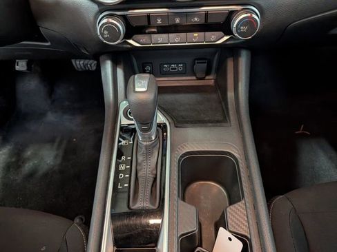 Used 2025 Nissan Sentra SV image 22