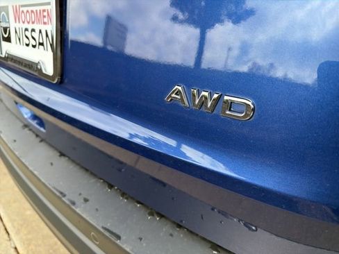 Used 2021 Nissan Rogue S AWD/4WD image 35