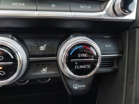 Used 2023 Genesis G70 2.0T w/ Sport Prestige Package image 26