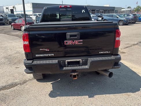 Used 2017 GMC Sierra 2500 Denali w/ Duramax Plus Package AWD/4WD image 5