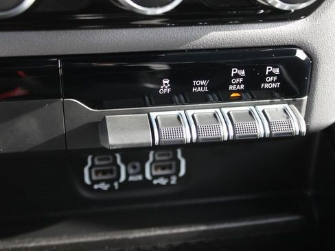 Used 2022 RAM 1500 Big Horn image 10