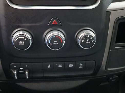 Used 2018 RAM 2500 Tradesman w/ Chrome Appearance Group image 26