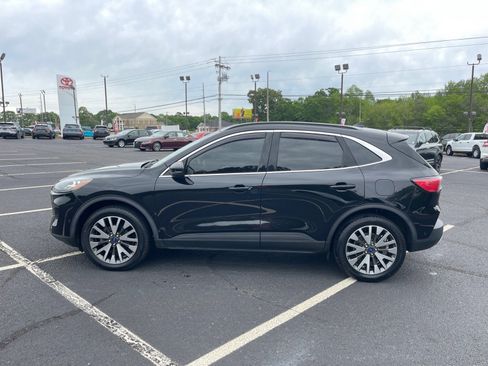Used 2020 Ford Escape Titanium AWD/4WD image 13