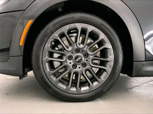 Certified 2025 MINI Cooper S image 8