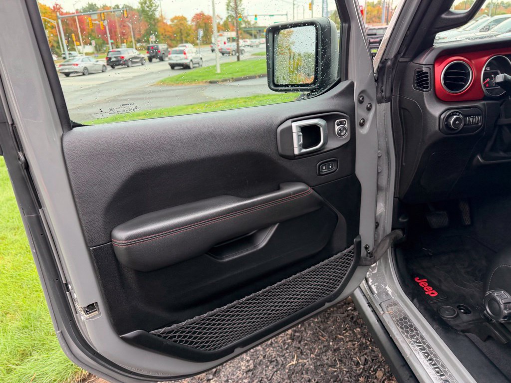 Used 2021 Jeep Wrangler Unlimited Rubicon AWD/4WD image 30