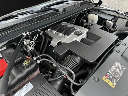 Used 2019 Cadillac Escalade Luxury image 31