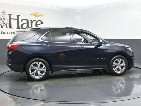 Used 2020 Chevrolet Equinox Premier image 36