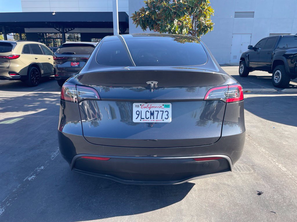 Used 2024 Tesla Model Y 2WD image 6