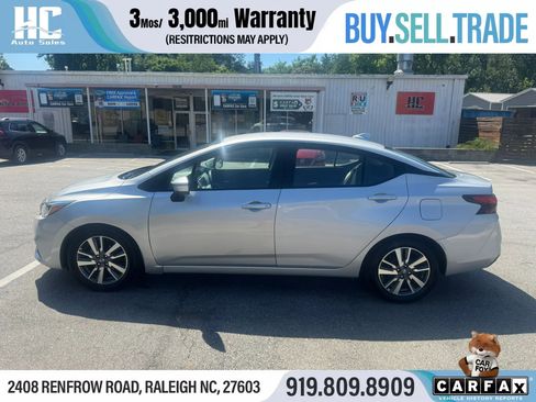 Used 2020 Nissan Versa SV FWD image 2