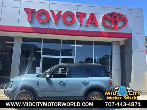Used 2021 Ford Bronco Sport Outer Banks w/ Outer Banks Package (96D) AWD/4WD image 1