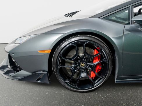Used 2017 Lamborghini Huracan LP 610-4 AWD/4WD image 20