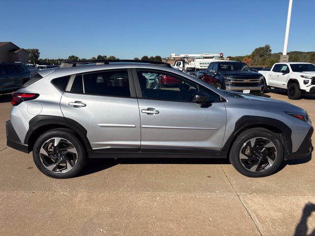 Used 2024 Subaru Crosstrek 2.5i Limited AWD/4WD image 2