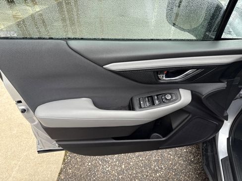 Used 2023 Subaru Outback Premium image 12