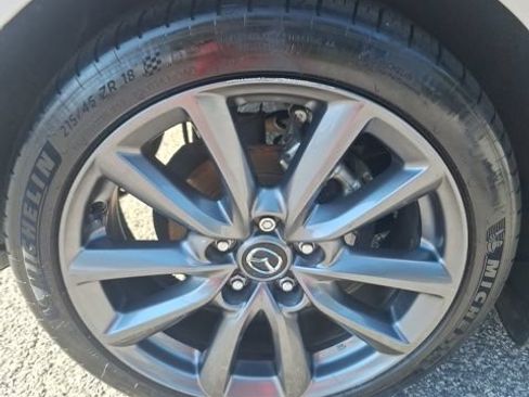 Used 2023 MAZDA MAZDA3 s FWD image 25